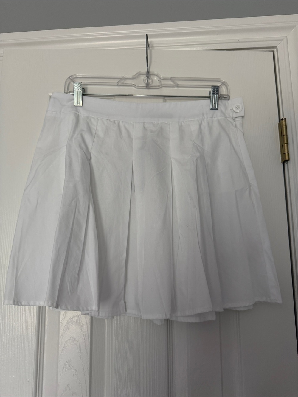 NWT Nasty Gal White Pleated Mini Skirt - Classic Women's Skirt